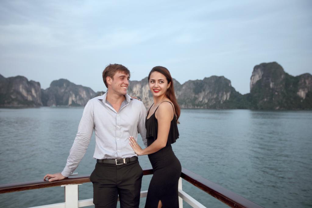 Secret Halong Cruise Hotel Ha Long Eksteriør billede